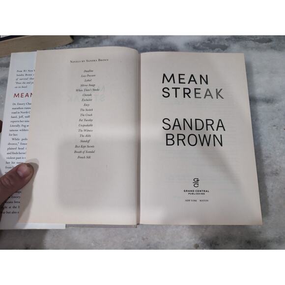 Sandra Brown Mixed Novel Bundle: Mean Streak, Smoke Screen, Deadline & Tough ... - Picture 11 of 12